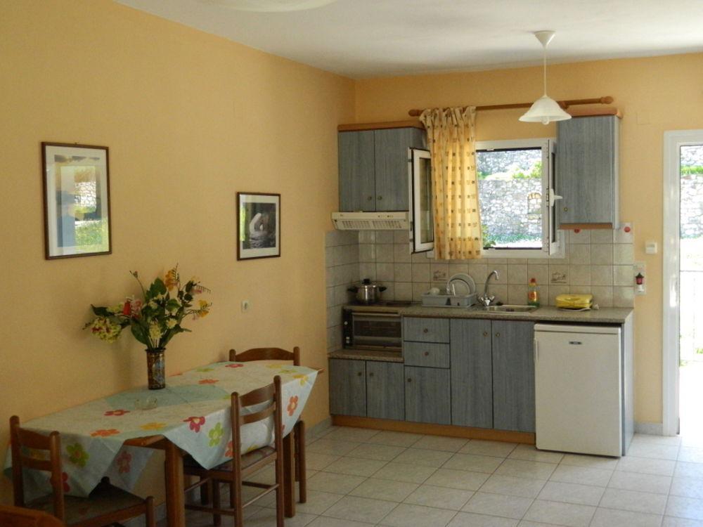 Myrtos Apartment *
